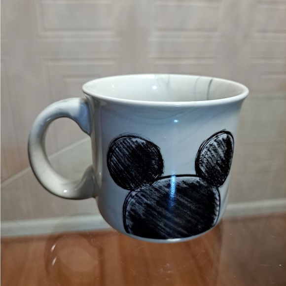 Brand New Disney Mug - Picture 3 of 4